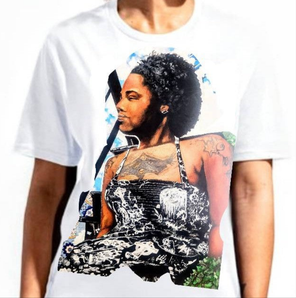 Original oil portrait painting  exhibited on a 100% Cotton T-Shirt. 
Willie Mae in her patterned gothic wear sun warming on fire-escape. Her Gazing becomes a wonderful, beautiful scene.
This exquisite work of art showcases glitter aspects and REAL SWAROVSKI CRYSTALS. 
All artworks and designs by artist Maya Simmons, unless notated and marked specifically. 
Enjoy♥️!