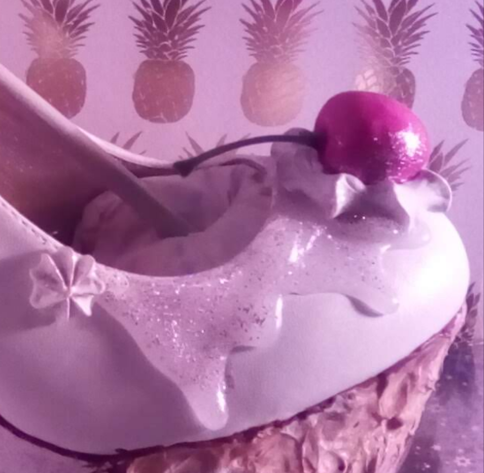 ✨️ Royal Wedding Cake Wedge Heels
