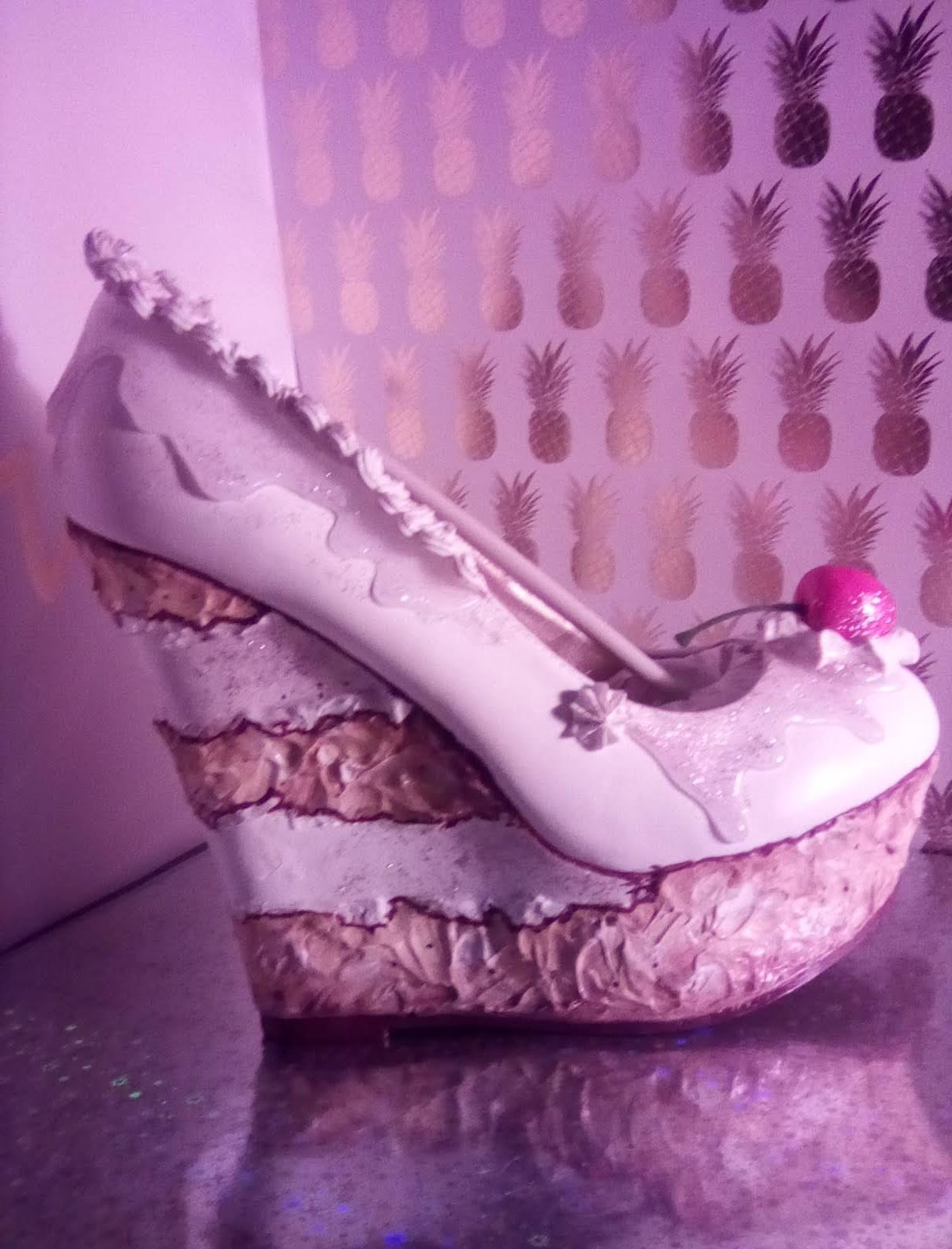 ✨️ Royal Wedding Cake Wedge Heels